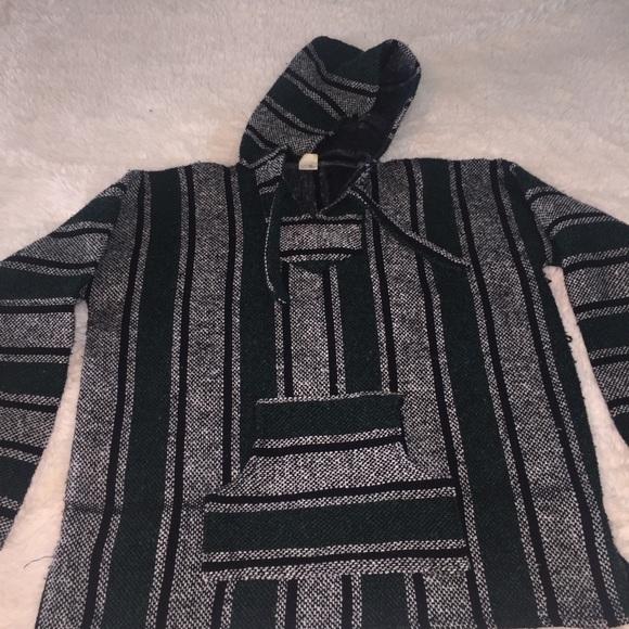 Artesanias Other - Artesanias Baja Hoodie Mexican Blanket Sz L